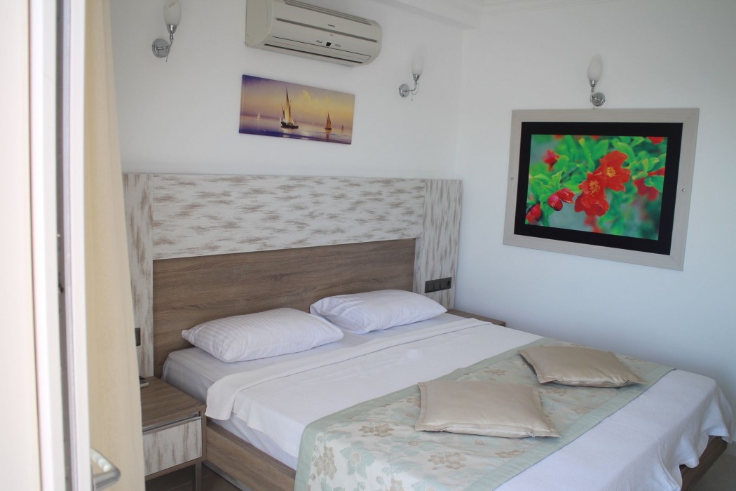 Narr Hotel 66/100