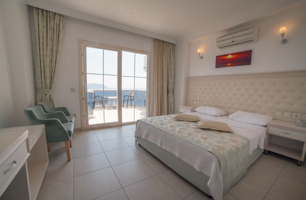 Narr Hotel 49/100