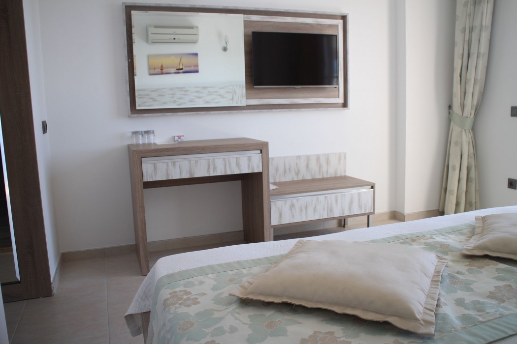 Narr Hotel 50/100