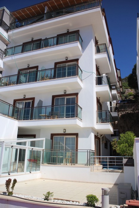 Narr Hotel 27/100