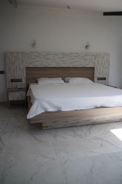 Narr Hotel 33/100