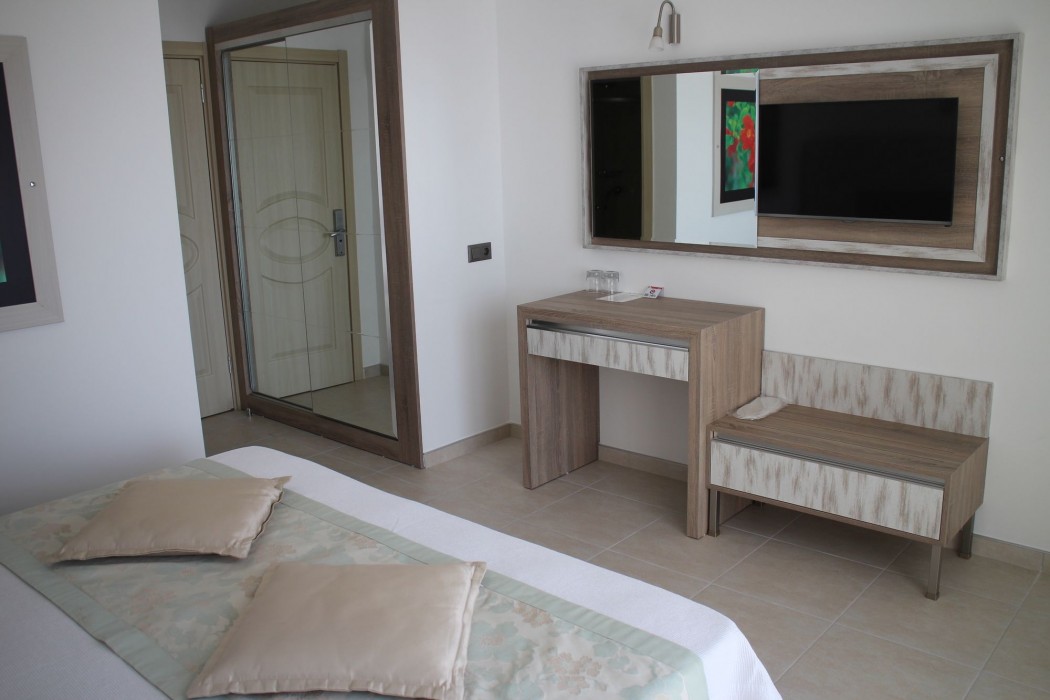 Narr Hotel 36/100