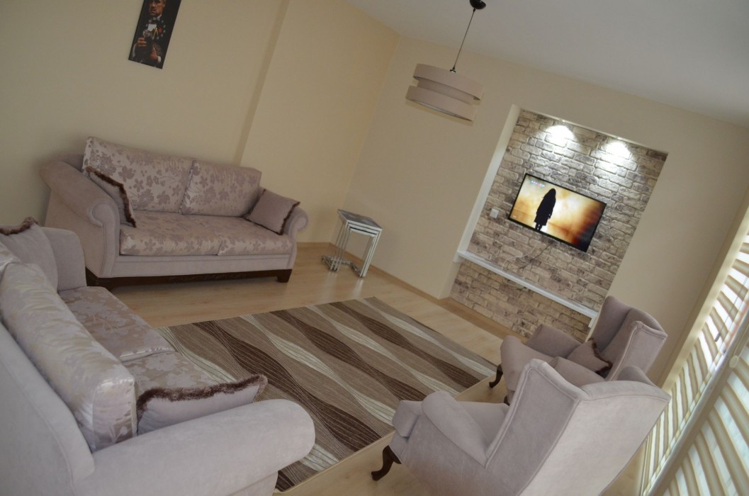 Hill Suites 18/34