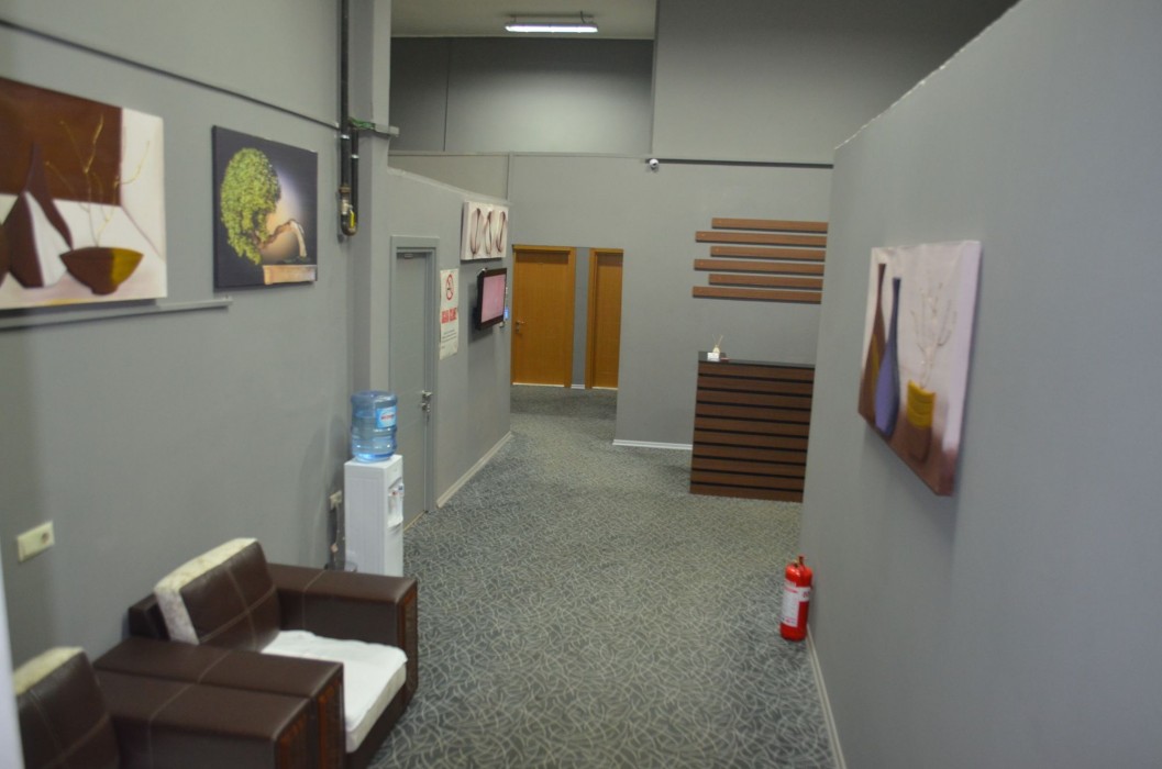 Hill Suites 13/34