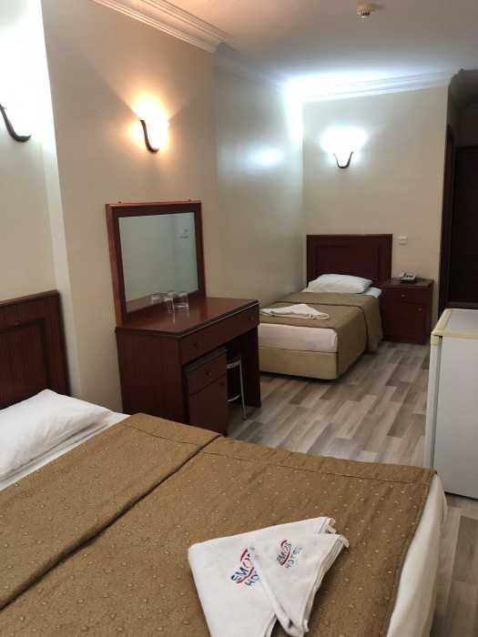 Emos Hotel 20/36