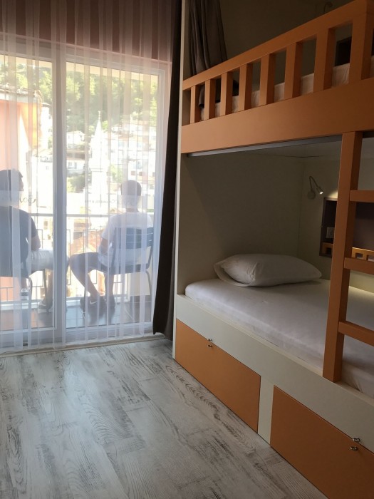 Sakura Hostel & Pub 50/88
