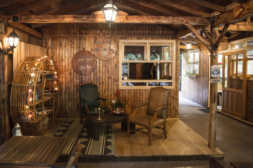 Base Bungalows 6/31