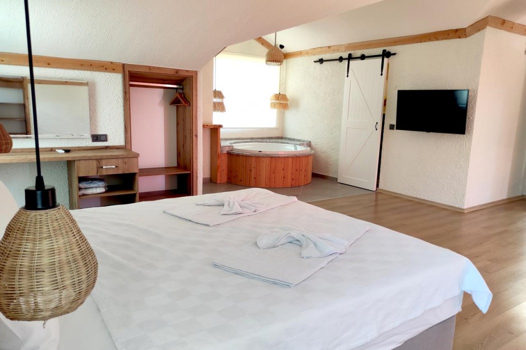 Gunes Boutique Hotel 100/130