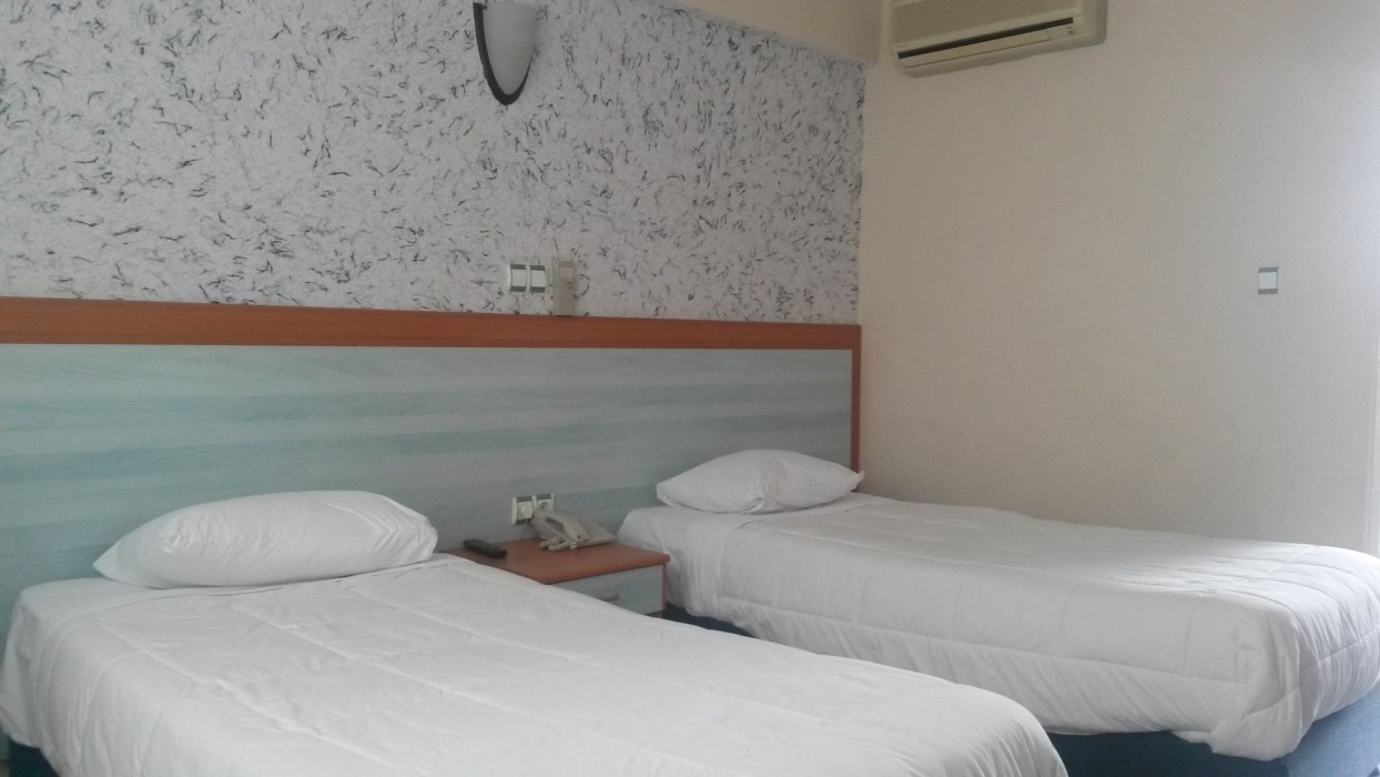 Uyum Hotel 8/24