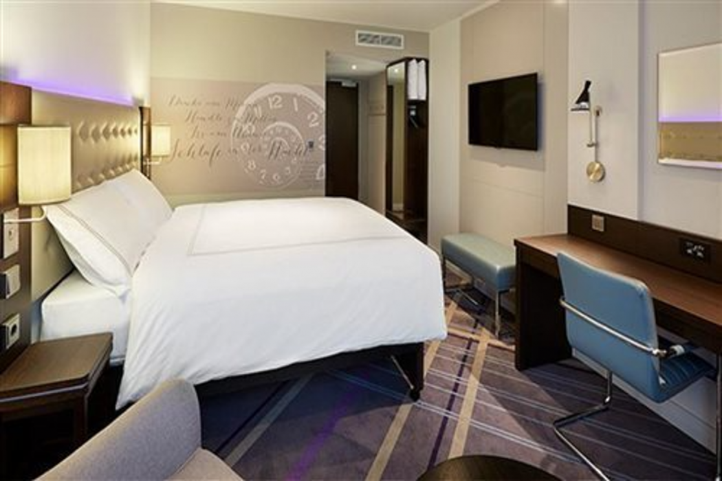 Premier Inn Essen City Limbecker Platz 7/23