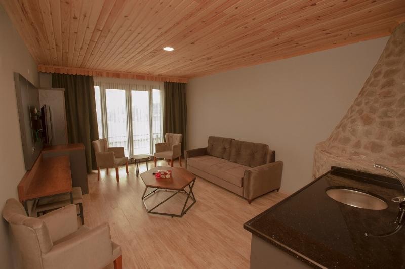 Royal Villa 28/100