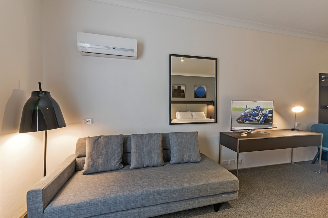 Silkari Urban CKS Sydney Airport Hotel 10/33