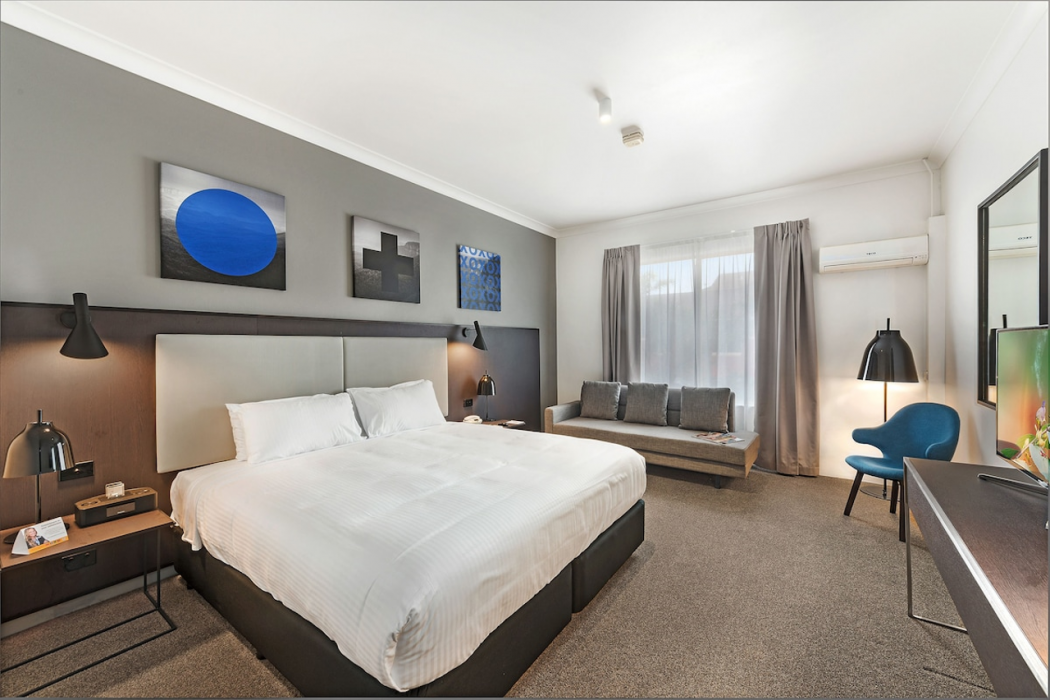 Silkari Urban CKS Sydney Airport Hotel 8/33