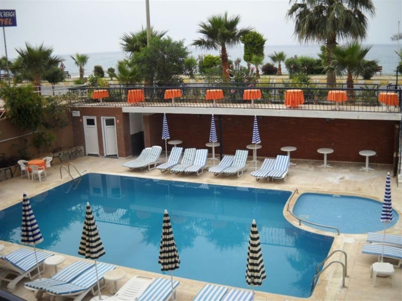 Semt Luna Beach Hotel 55/75