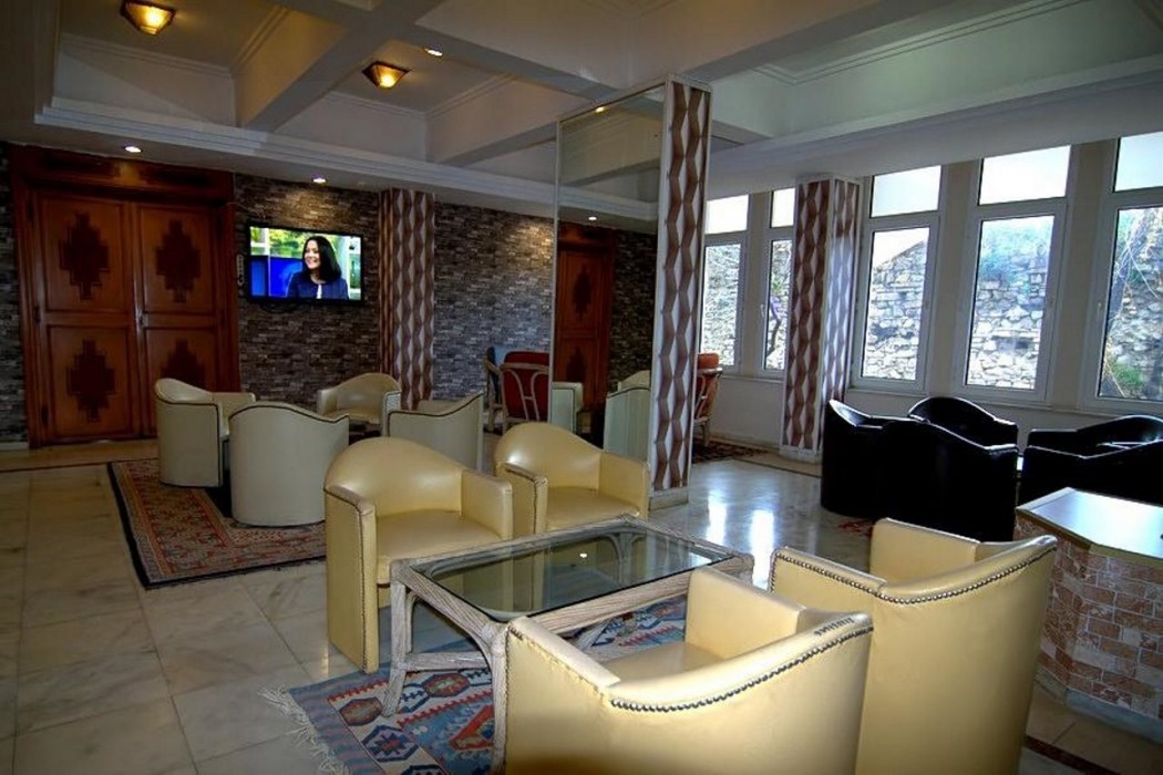 Roxx Royal Hotel 11/24