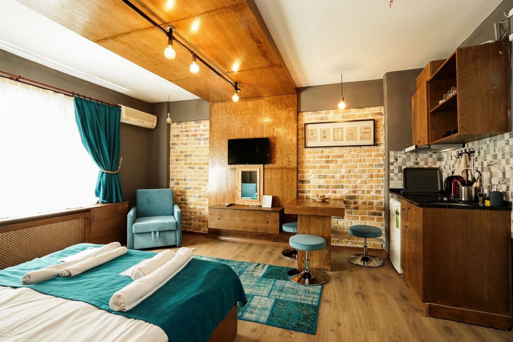 Cube Suites 33/100