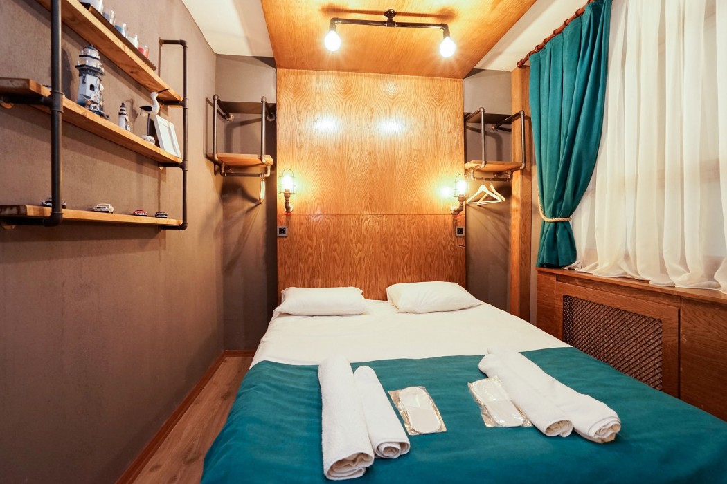 Cube Suites 37/100