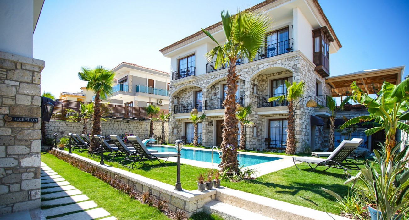 Avalon Boutique Hotel & Suites 25/59