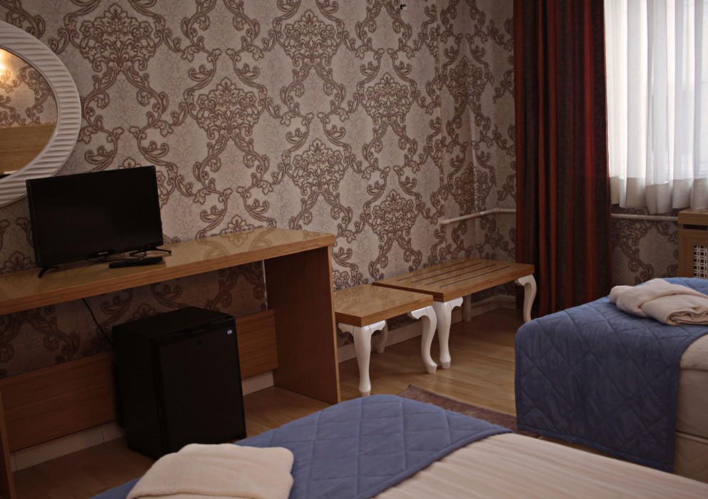 Peracity Hotel 61/99