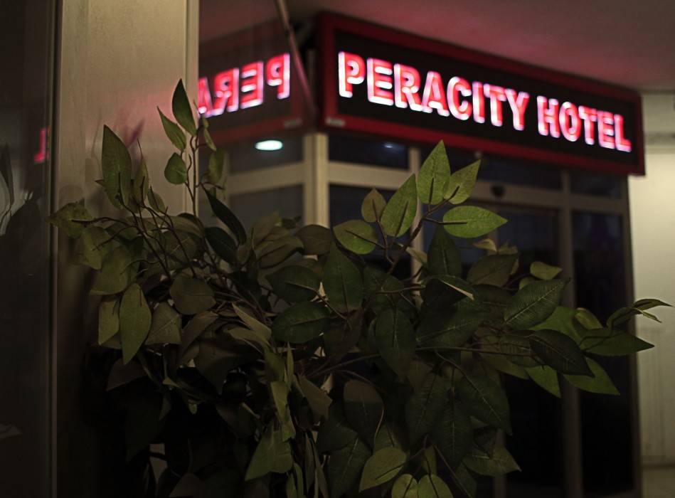 Peracity Hotel 41/99