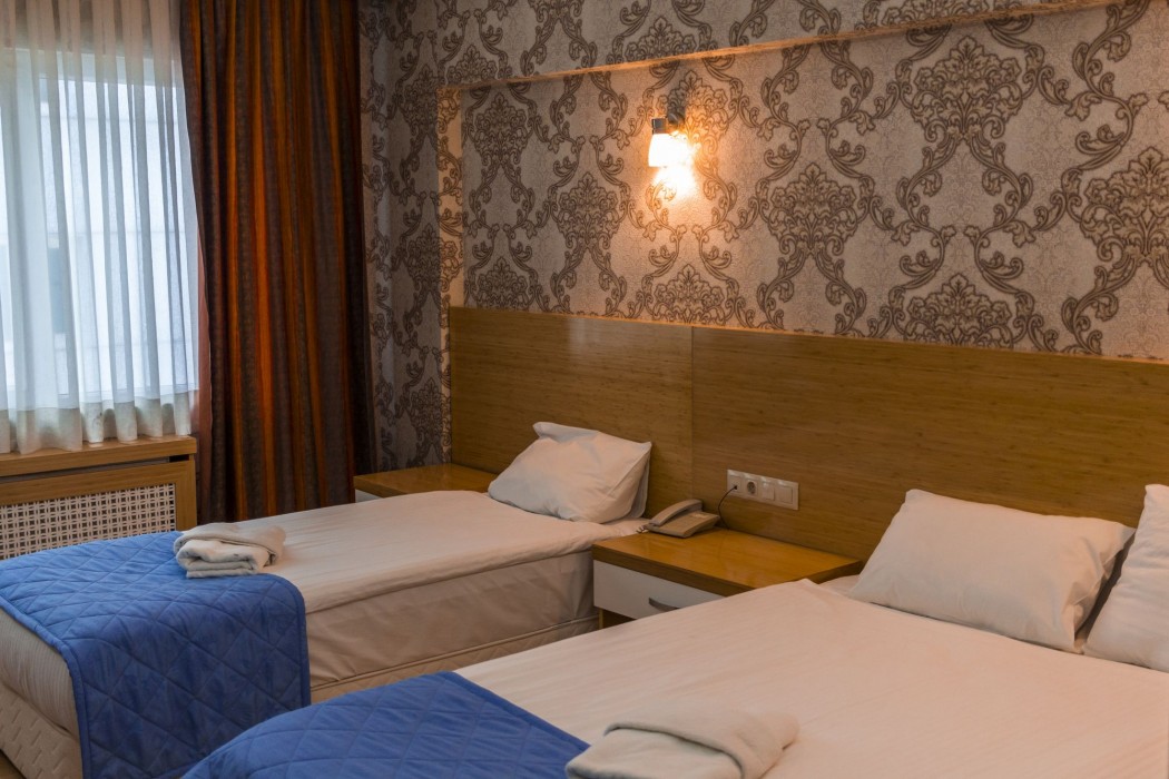 Peracity Hotel 25/99