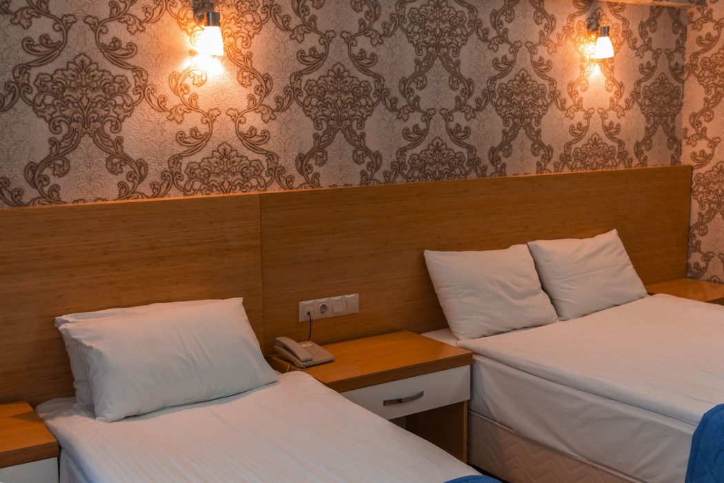 Peracity Hotel 26/99