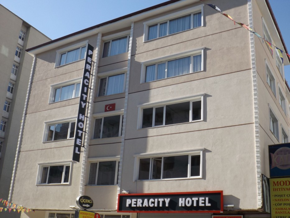 Peracity Hotel 47/99