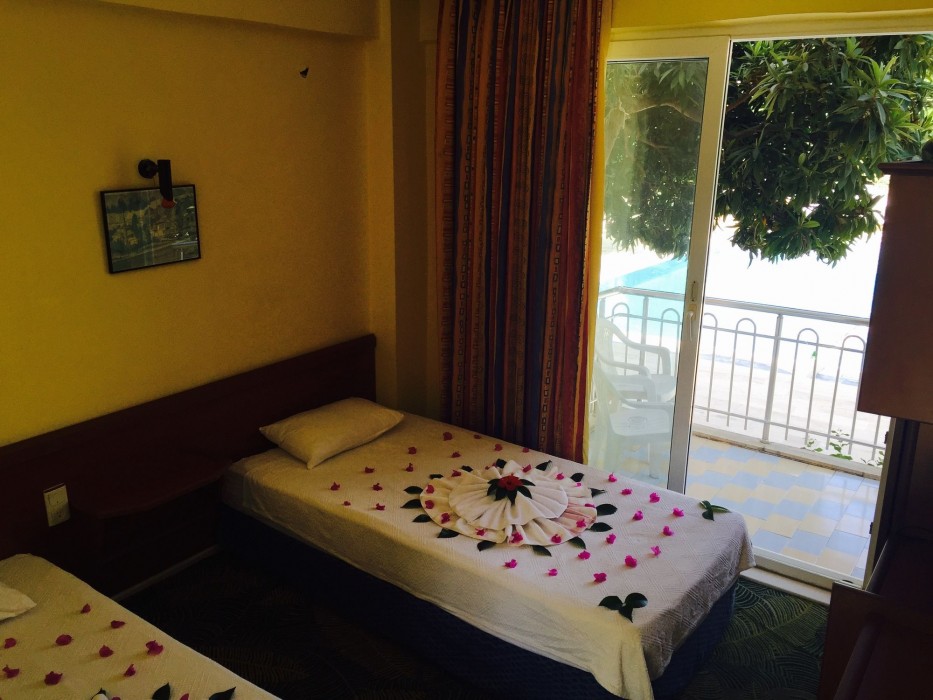 Hotel Paradise 2/3