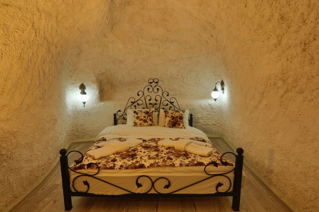 Sakli Cave House 44/100