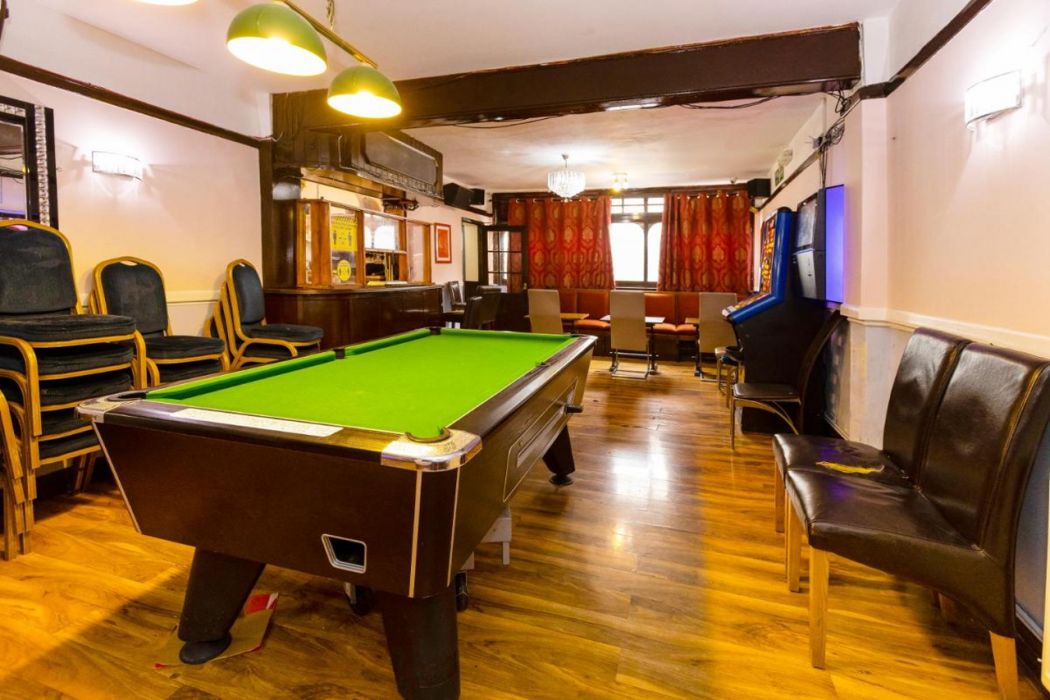 Lobby at OYO Old Oak Tree Inn, LONDON