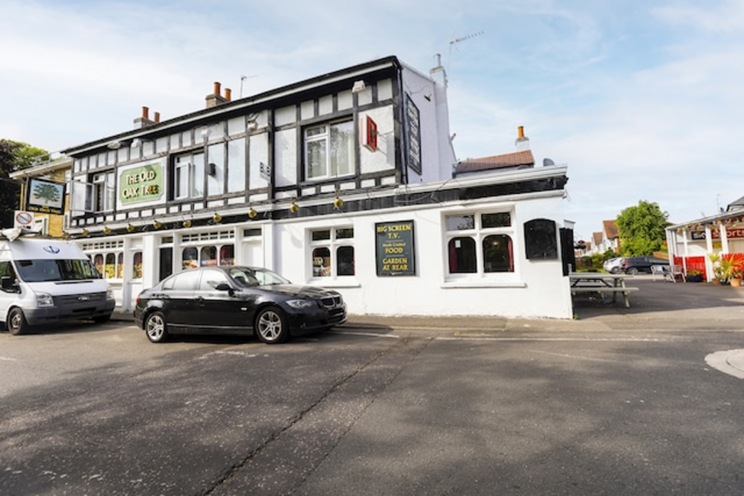 OYO Old Oak Tree Inn in LONDON