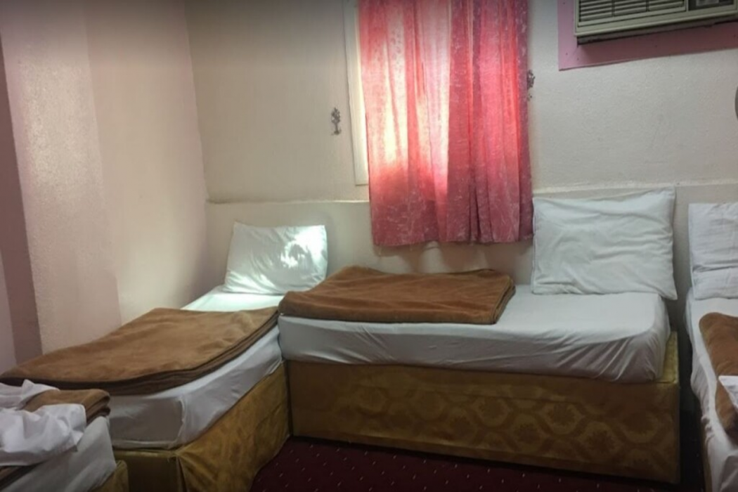 ابراج الجنادرية(Al Janadriah Towers Hotel) 2/2