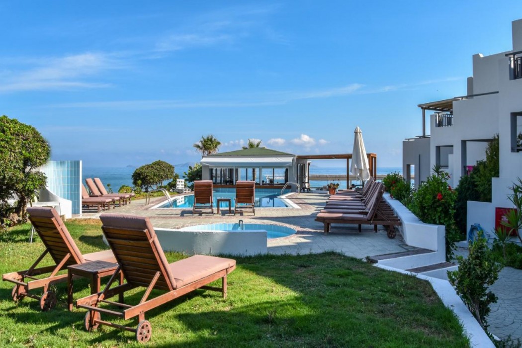Yria Beach Hotel 35/61