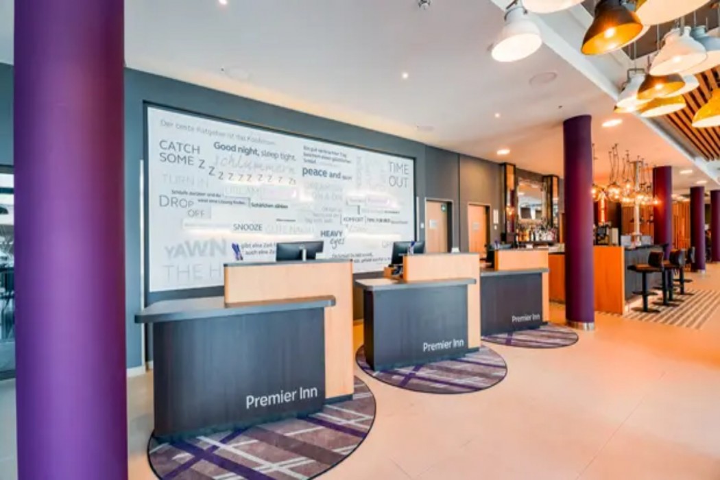 Lobby at Premier Inn Mannheim City Centre Hotel, MANNHEIM