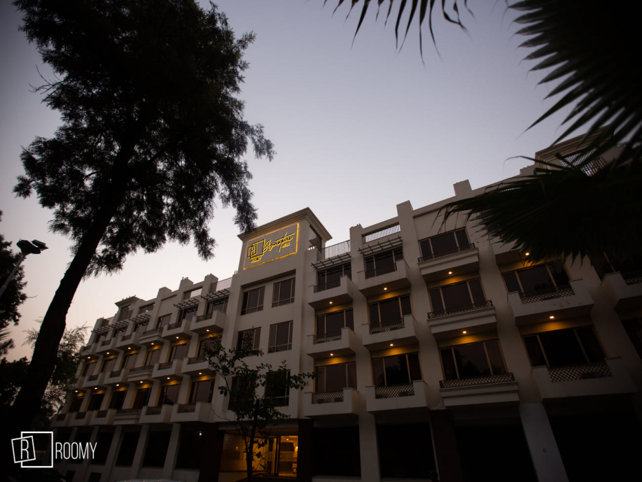 Roomy Signature Hotel in ISLAMABAD