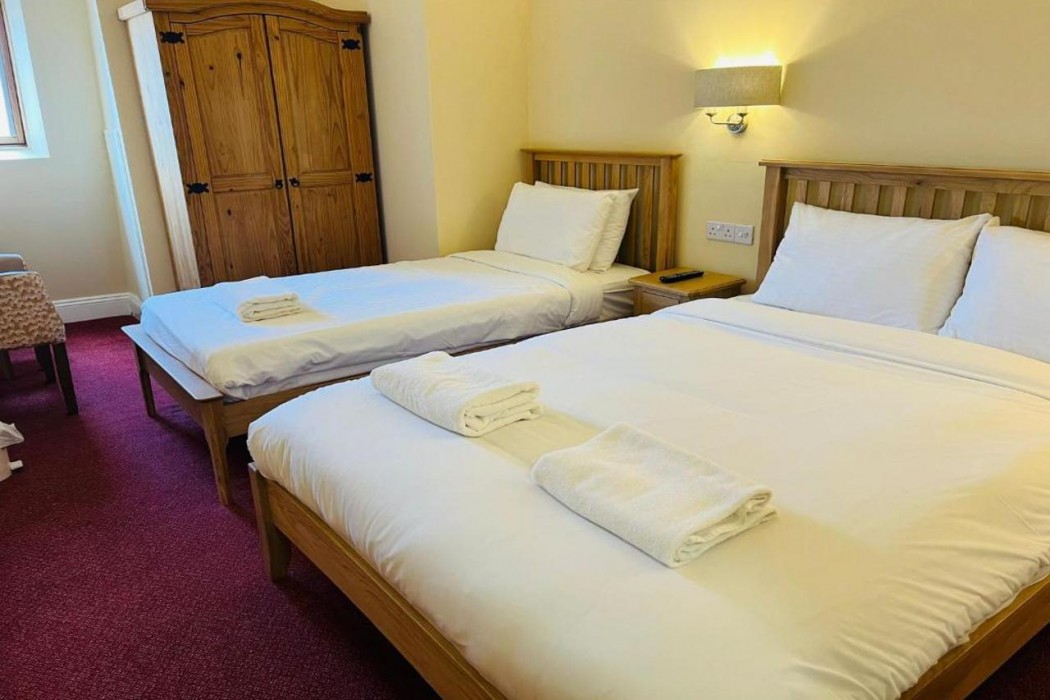 OYO Rothwell House Hotel 5/19