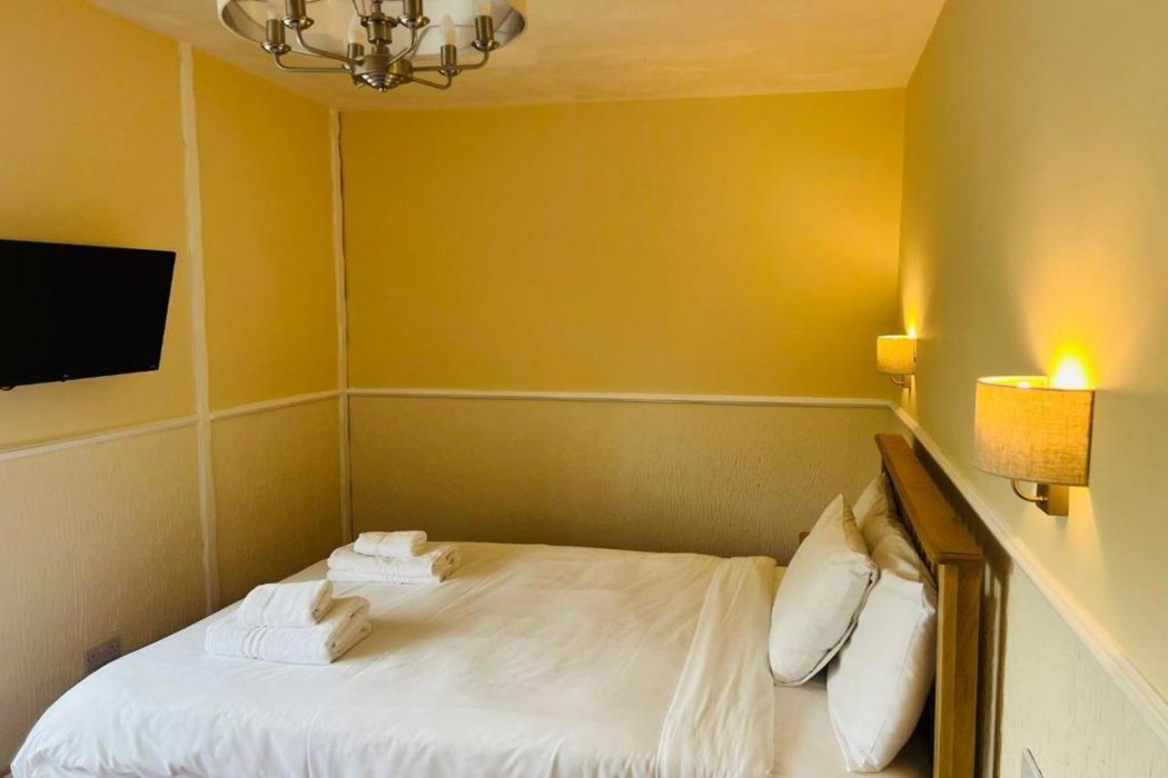OYO Rothwell House Hotel 6/19