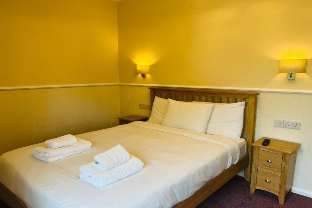 OYO Rothwell House Hotel 14/19