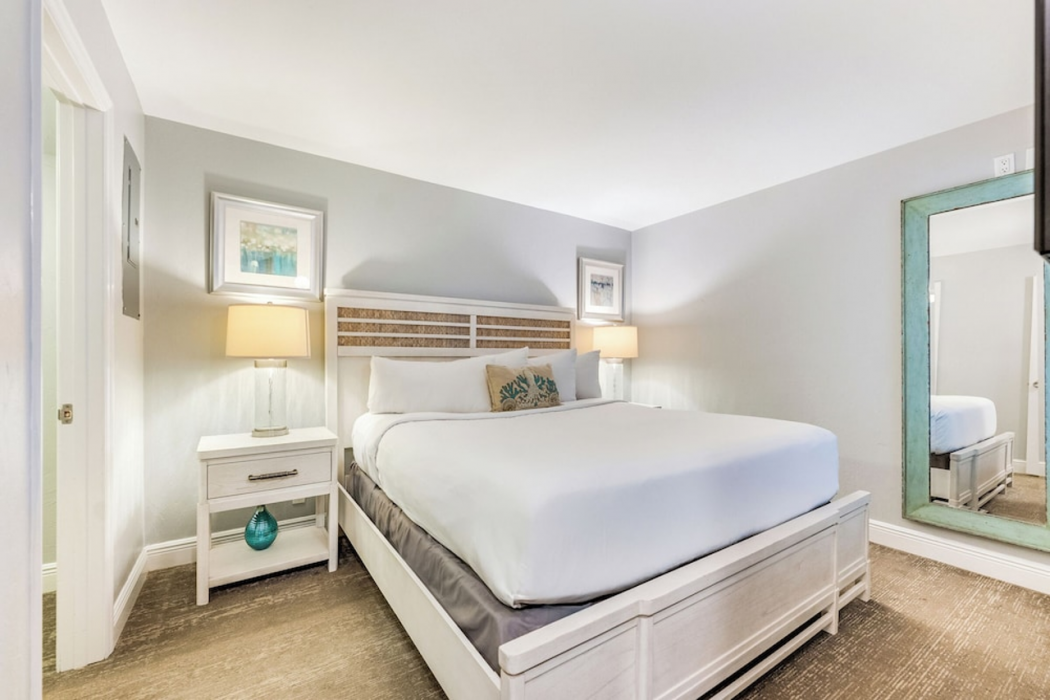 South Seas Resort 20/85