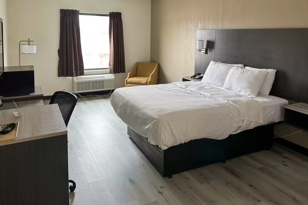 Quality Inn Inn Hazlehurst, MS 11/28