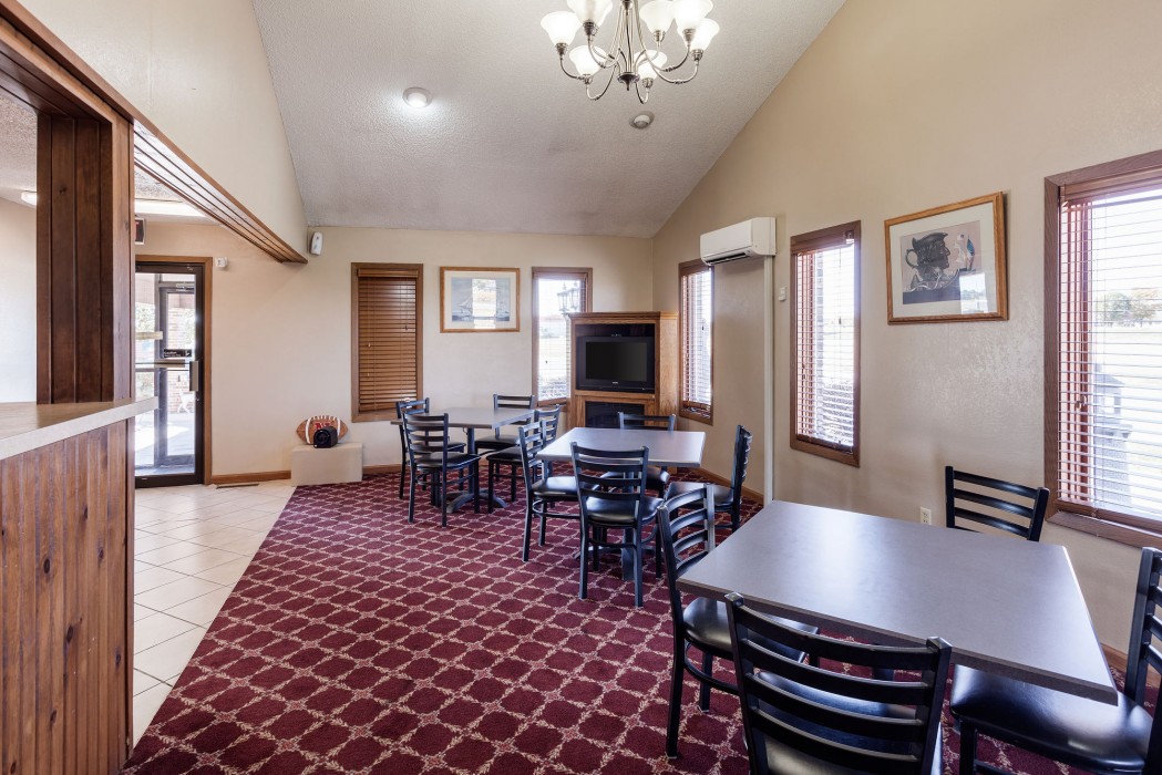 Dragonfly Inn & Suites - Hastings 30/60