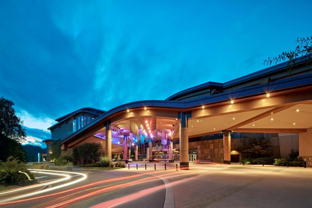 Harrah's Cherokee - A Caesars Rewards Destination 1/51