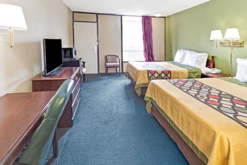 Super 8 By Wyndham Carrollton Ga 11/15