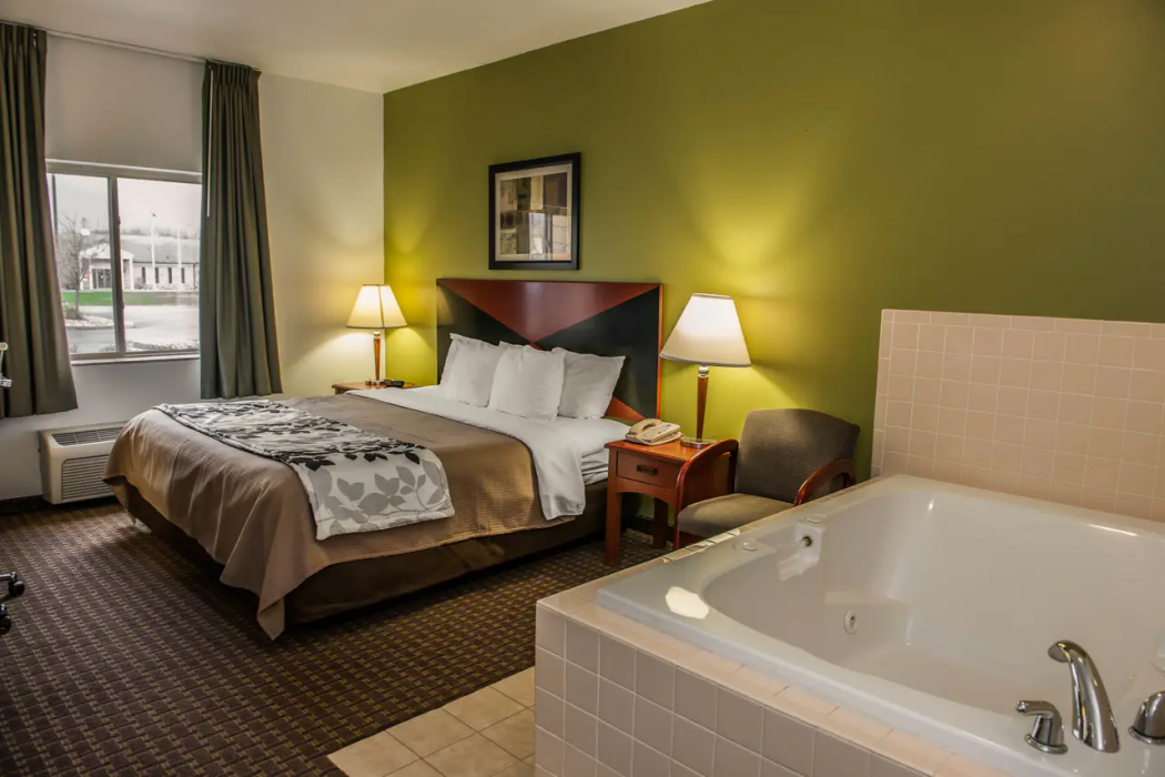 Sleep Inn South Bend Airport 10/25