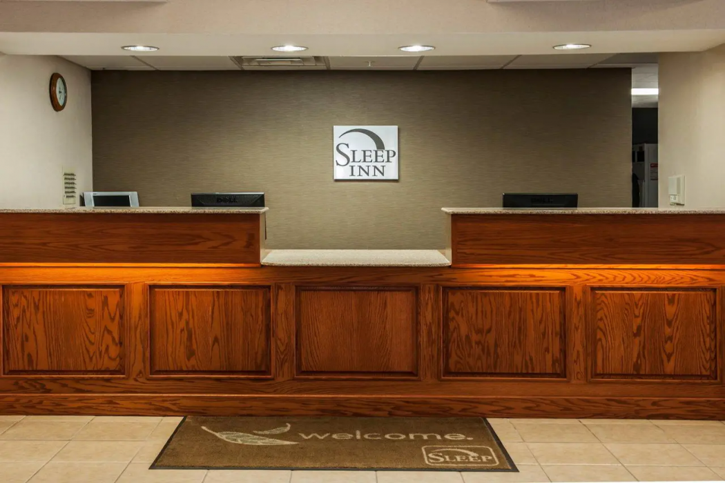 Sleep Inn South Bend Airport 5/25
