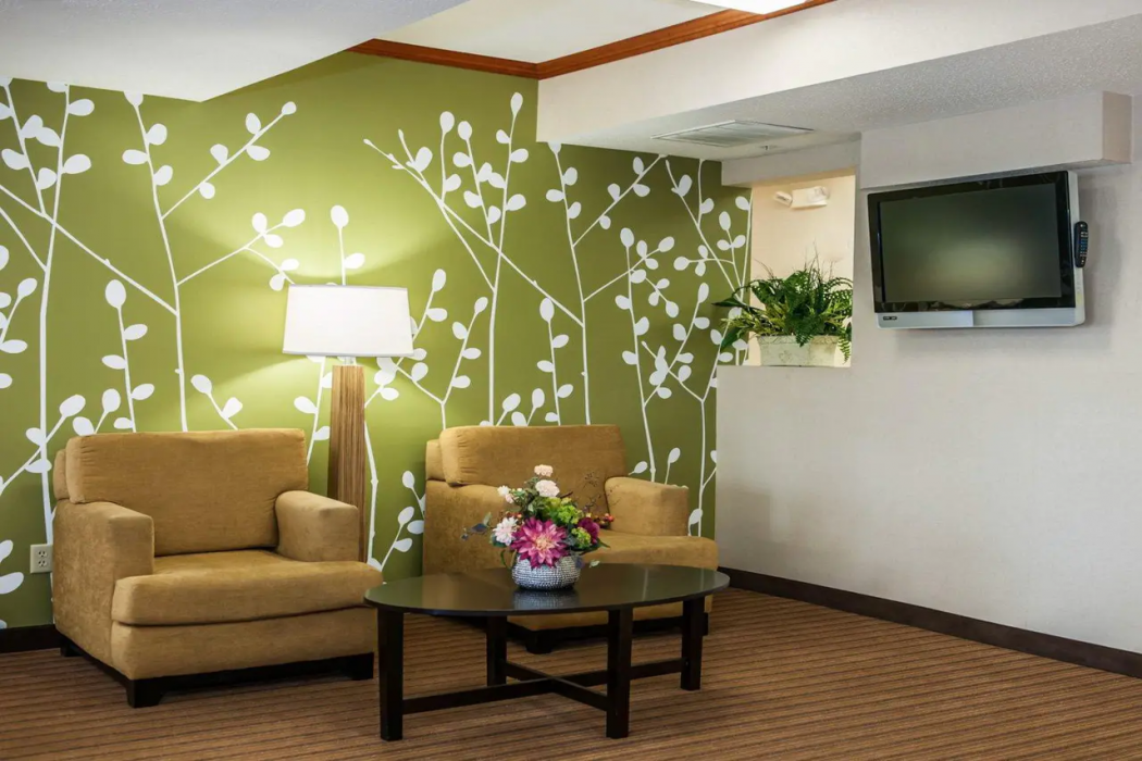 Sleep Inn South Bend Airport 4/25