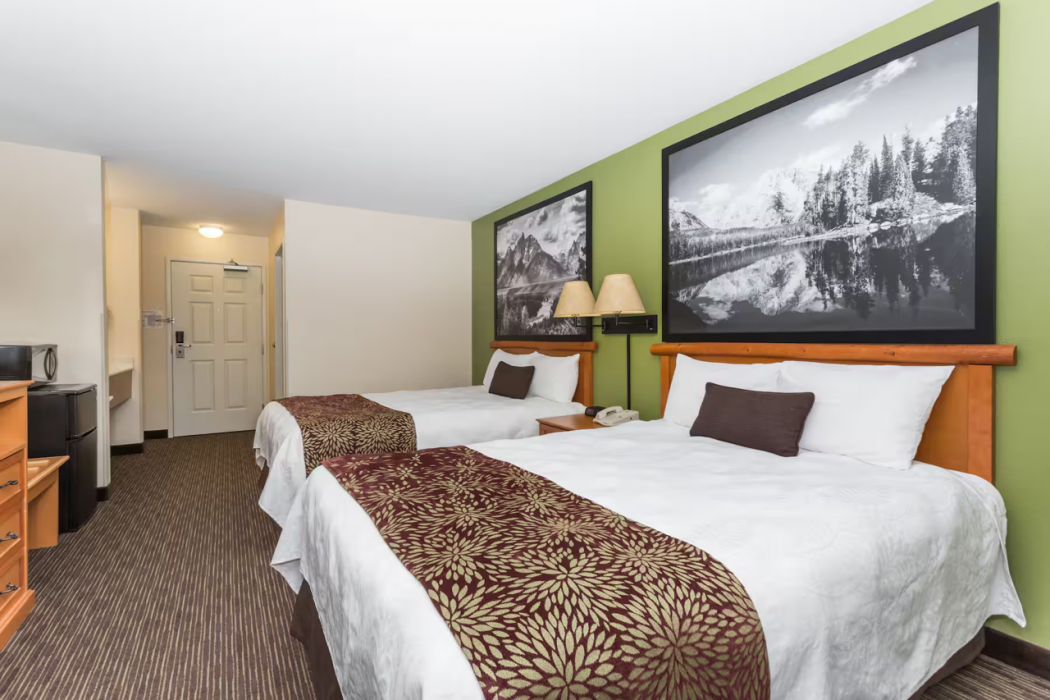 Super 8 By Wyndham Wheatland Wyoming 9/24
