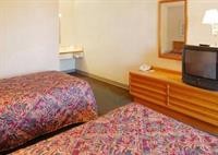 OYO Hotel Wytheville I-77 & I-81 11/40