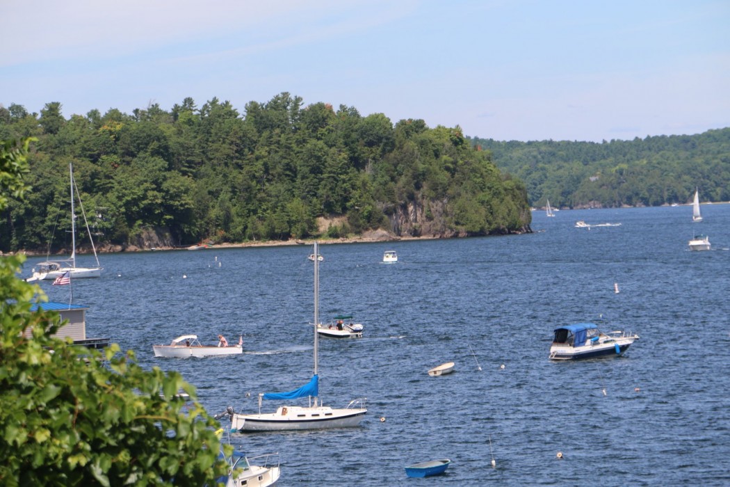 Lakeshore Vermont 67/100