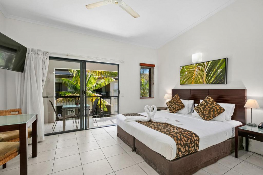 Blue Lagoon Resort 11/60